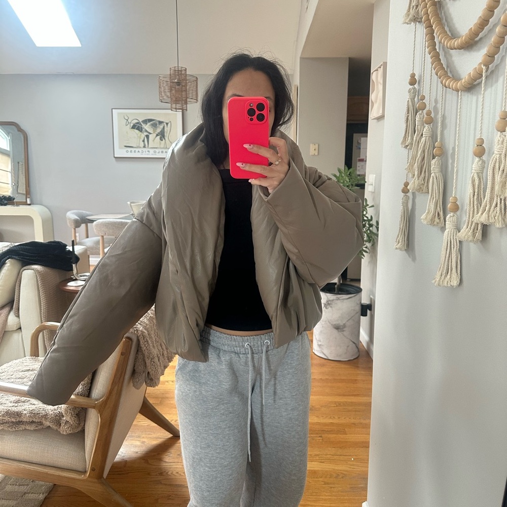 PrettyLittleThing Taupe Puffer Jacket